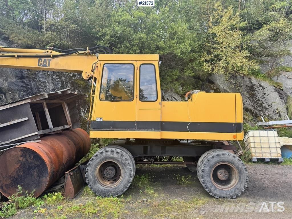 CAT 212B Wheeled excavators