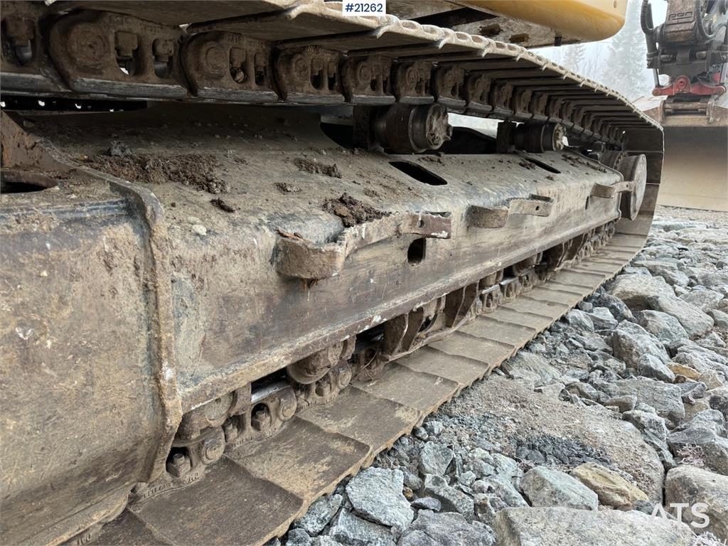 CAT 323 Crawler excavators