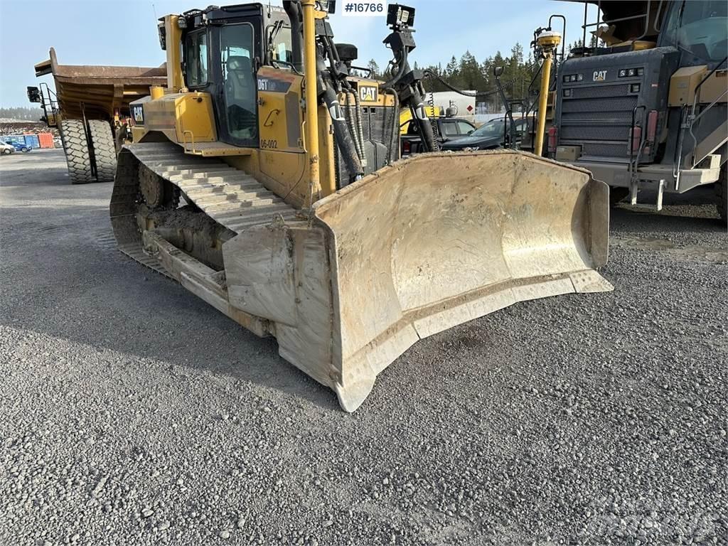 CAT D6T Crawler dozers