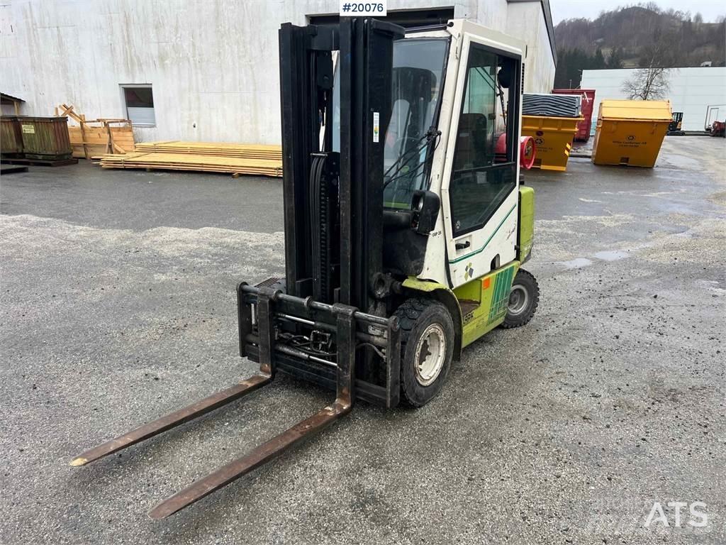 Clark CGP 25 truck Construction - Others