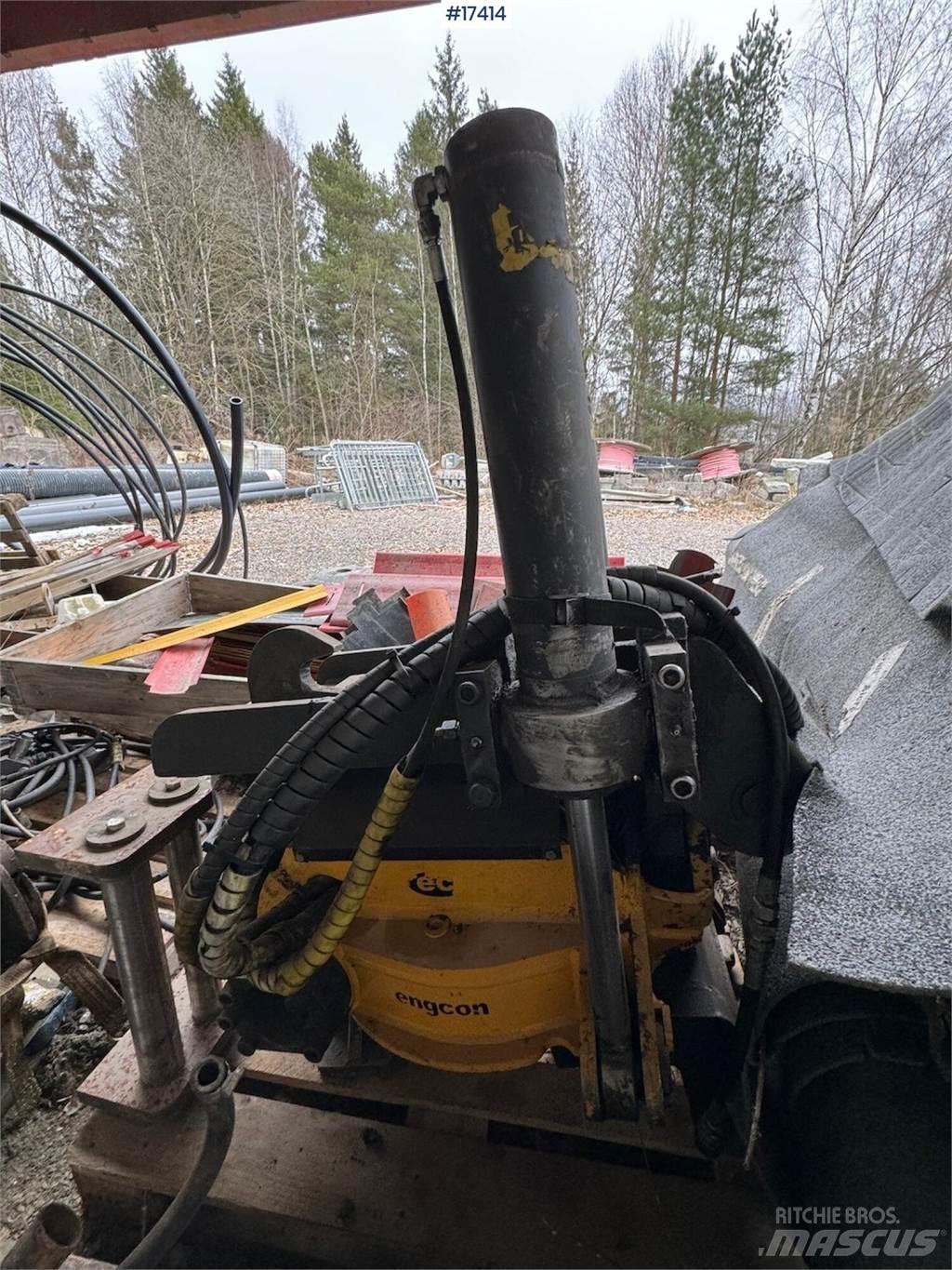 Engcon Rototilt Other components
