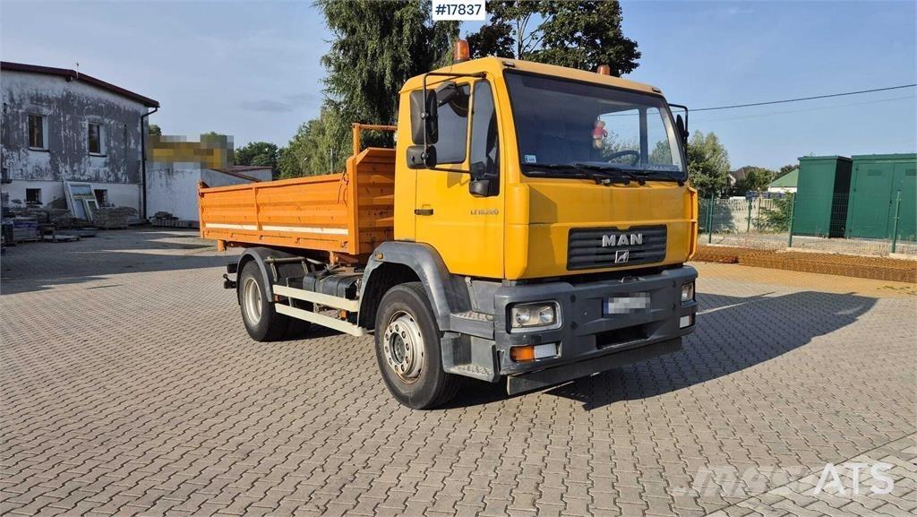 MAN 18.225 LC Tipper trucks
