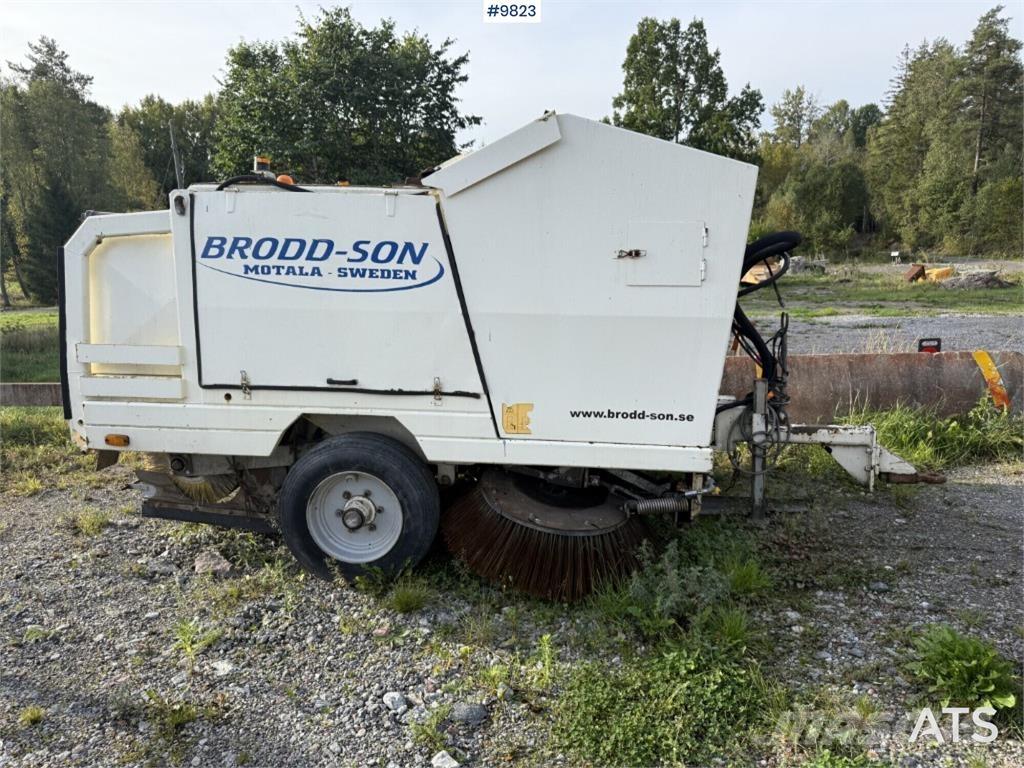 Brodd-Son Nordic Sweeper trucks