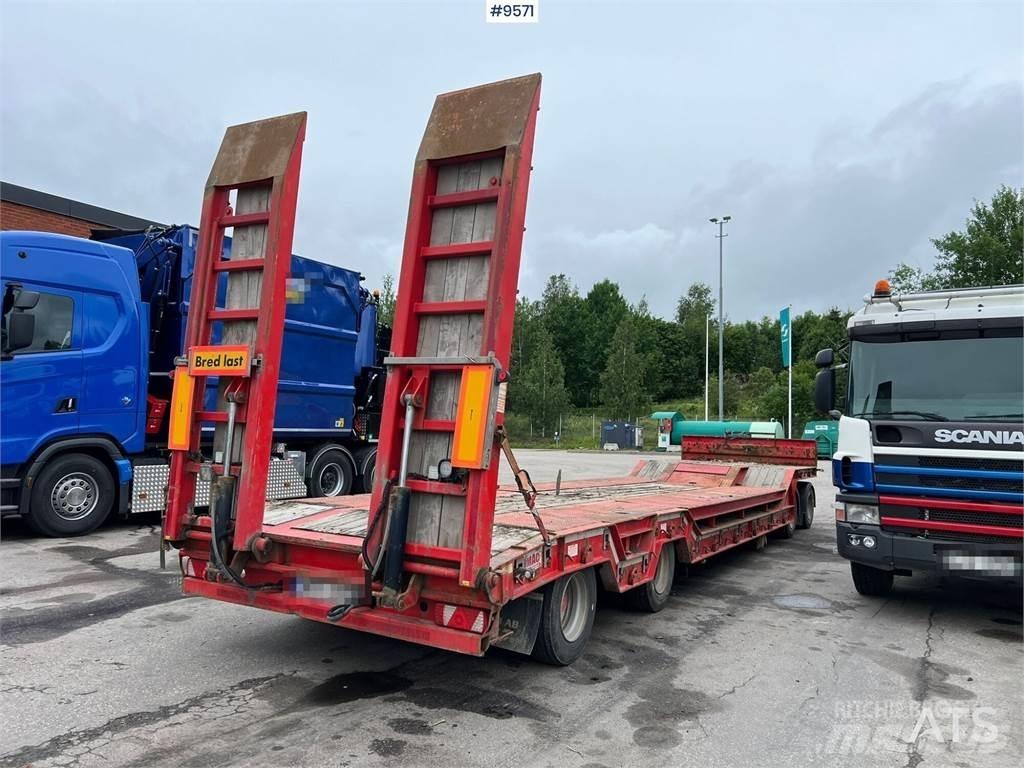 McCauley MAC-04DB4 Low loaders