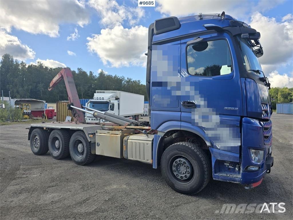 Mercedes-Benz Arocs Hook lift trucks