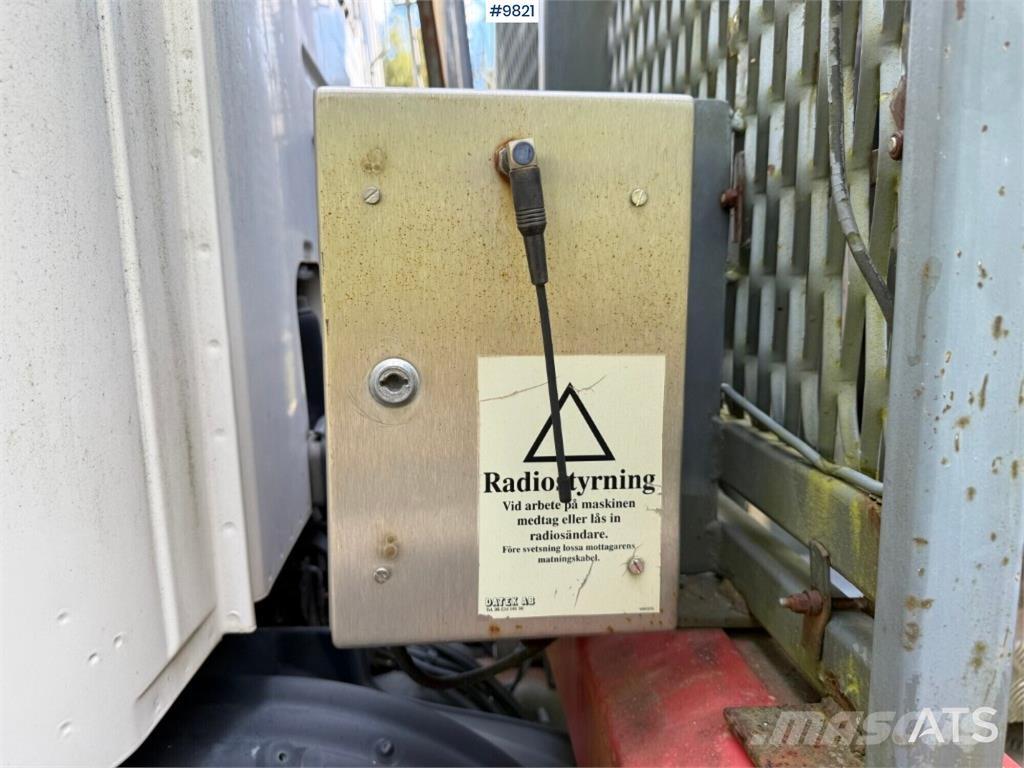 Scania P124GB Hook lift trucks