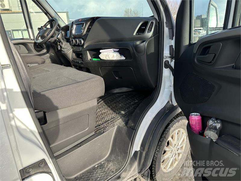 Iveco Daily Cars