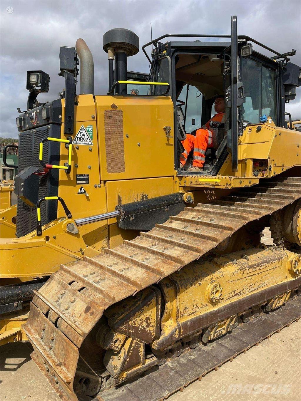 CAT D6 LGP Crawler dozers