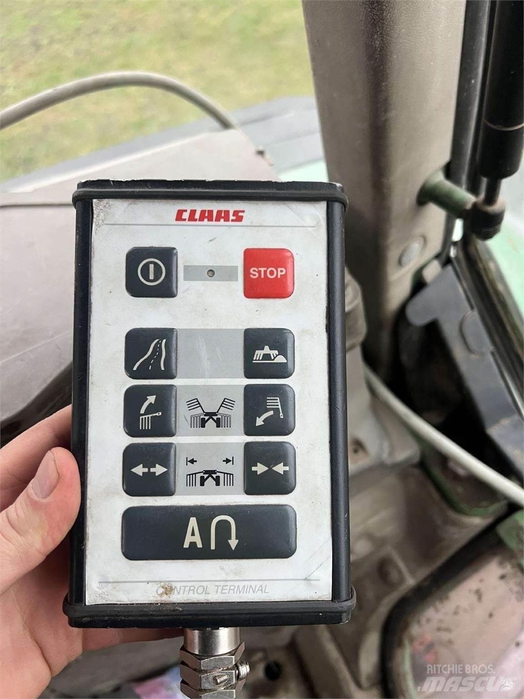 CLAAS Liner 3000 Rakes and tedders