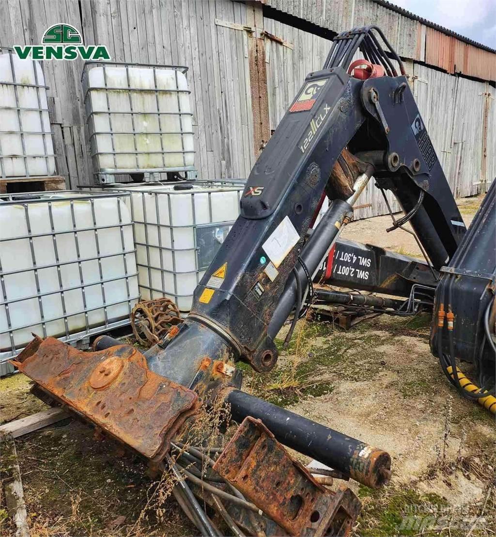 Hiab 122 B-1 CLX Grapples
