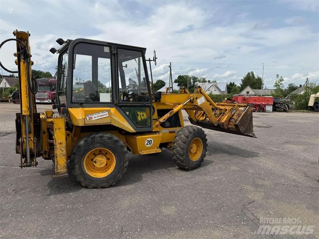 JCB 2CX Backhoe loaders
