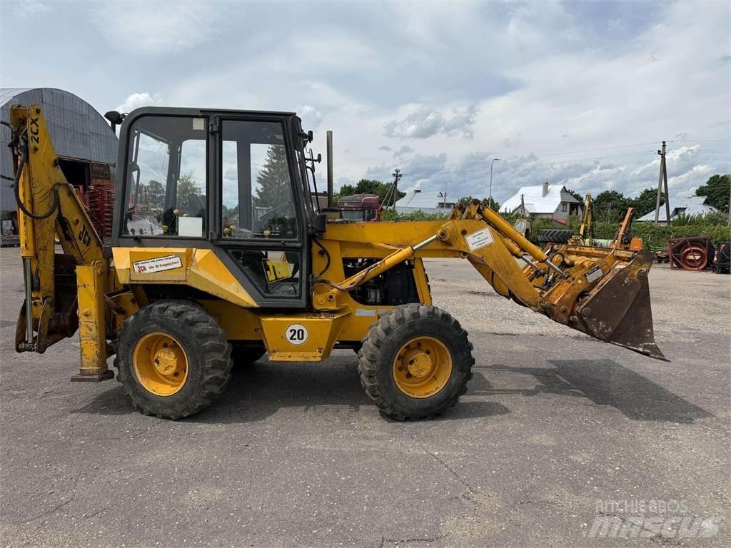 JCB 2CX Backhoe loaders