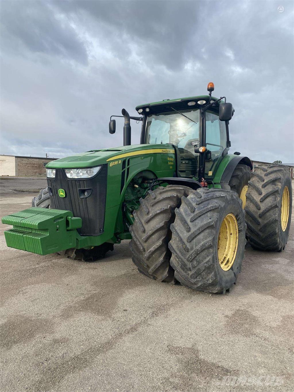 John Deere 8335R Tractors