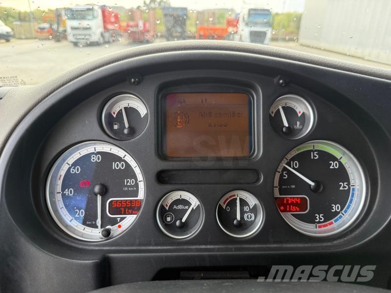 DAF LF Curtainsider trucks