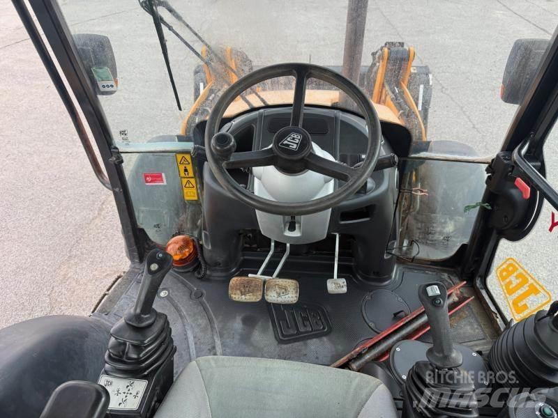 JCB 3 CX Backhoe loaders