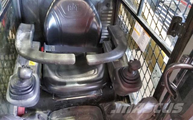 CAT 226D3 Wheel loaders