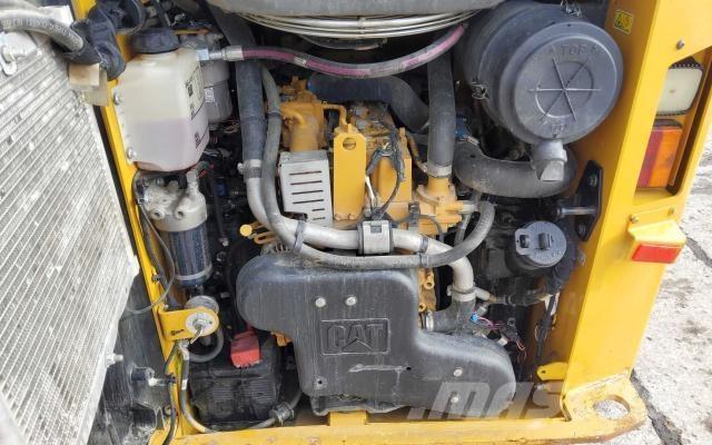 CAT 259D HF Skid steer loaders