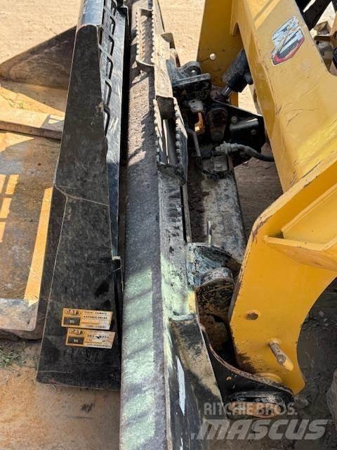CAT 259D3 Skid steer loaders