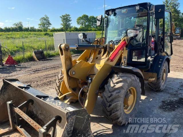 CAT 906 Wheel loaders