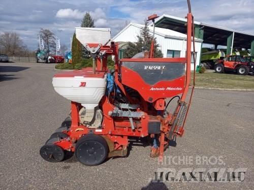 Mascar 6 Precision sowing machines
