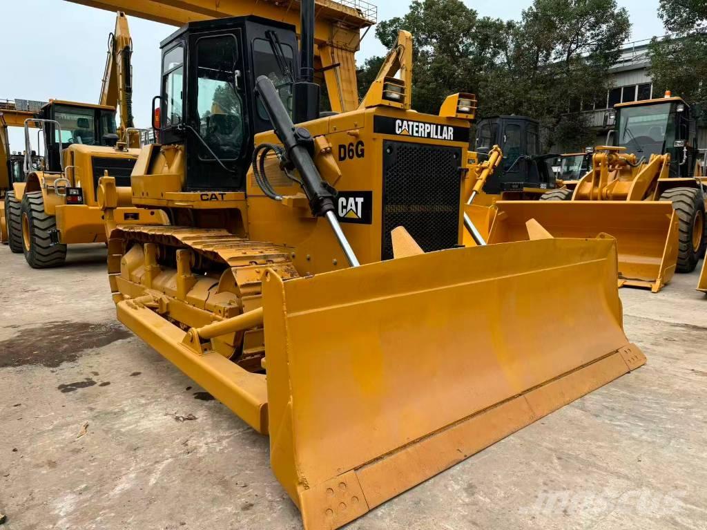 CAT D 6 G Crawler dozers