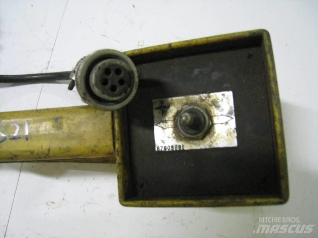 CAT BB 650 Electronics