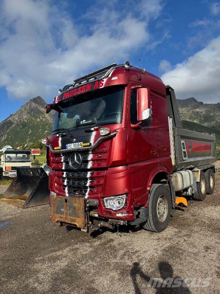 Mercedes-Benz Arocs Tipper trucks