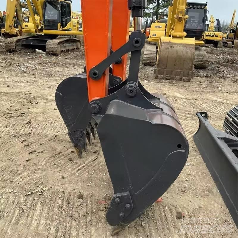 Doosan DX 80 Midi excavators  7t - 12t