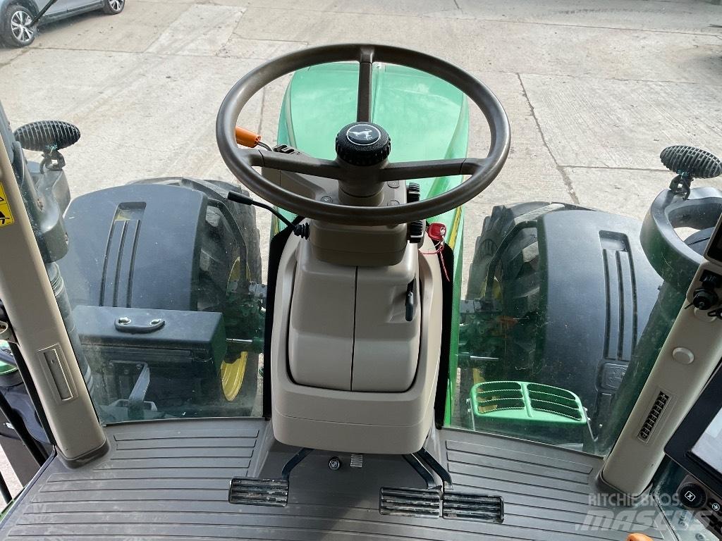 John Deere 7310 R Tractors