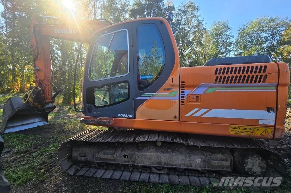 Doosan DX 140 LC Crawler excavators