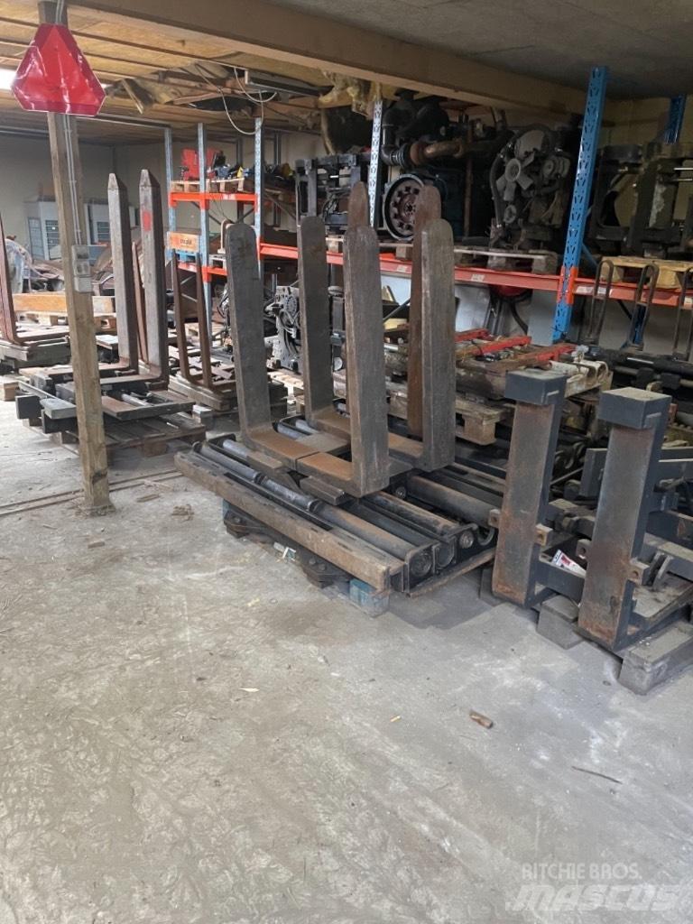  Andet Div udstyr Other components