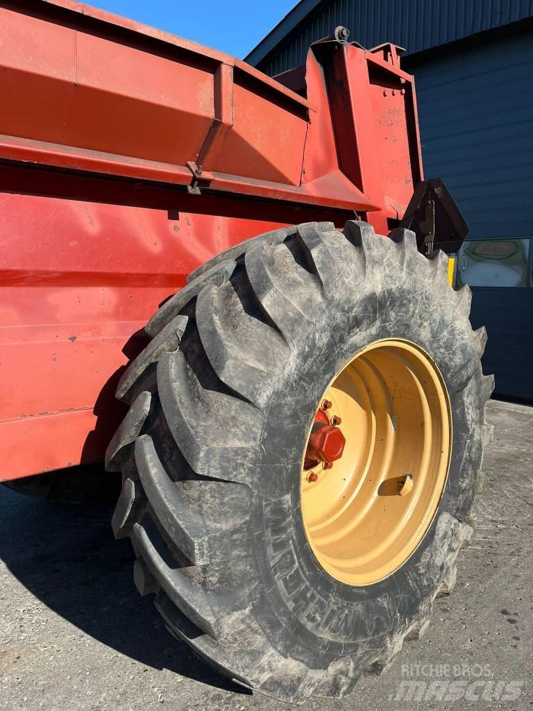 Samson 908 Manure spreaders