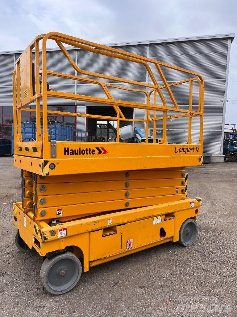 Haulotte Compact 12 Scissor lifts