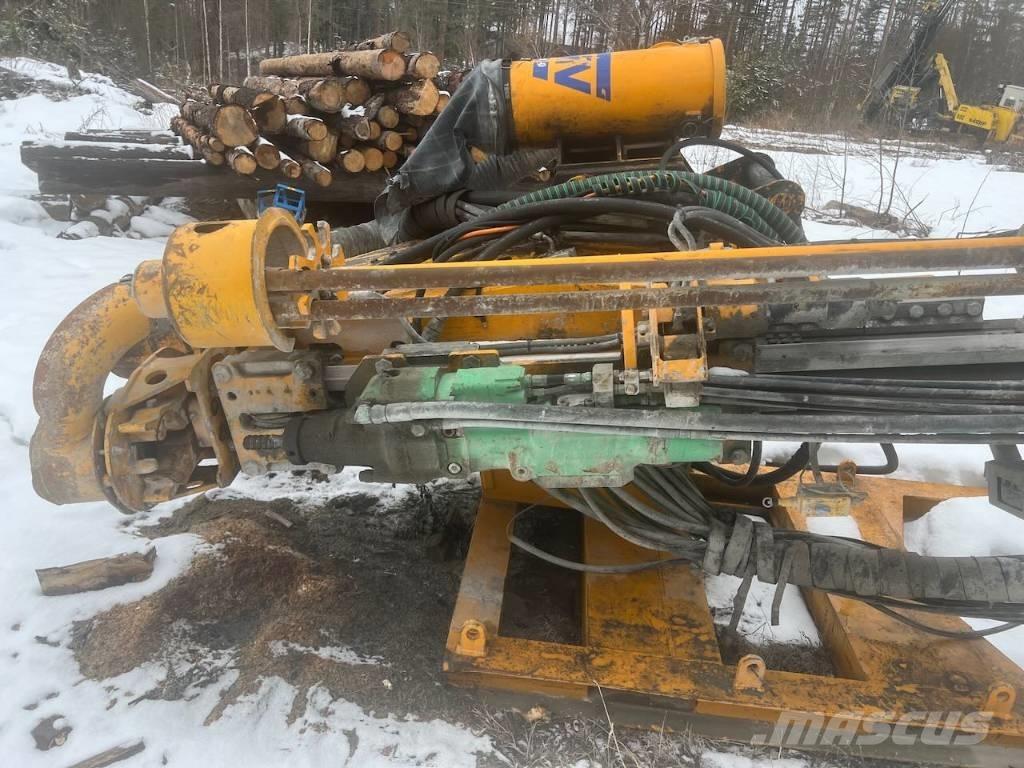 CAT 325 FL CR Surface drill rigs