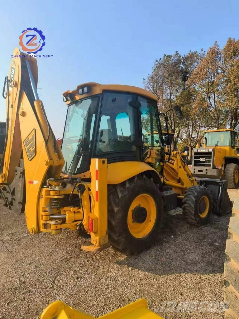 JCB 3 CX Backhoe loaders