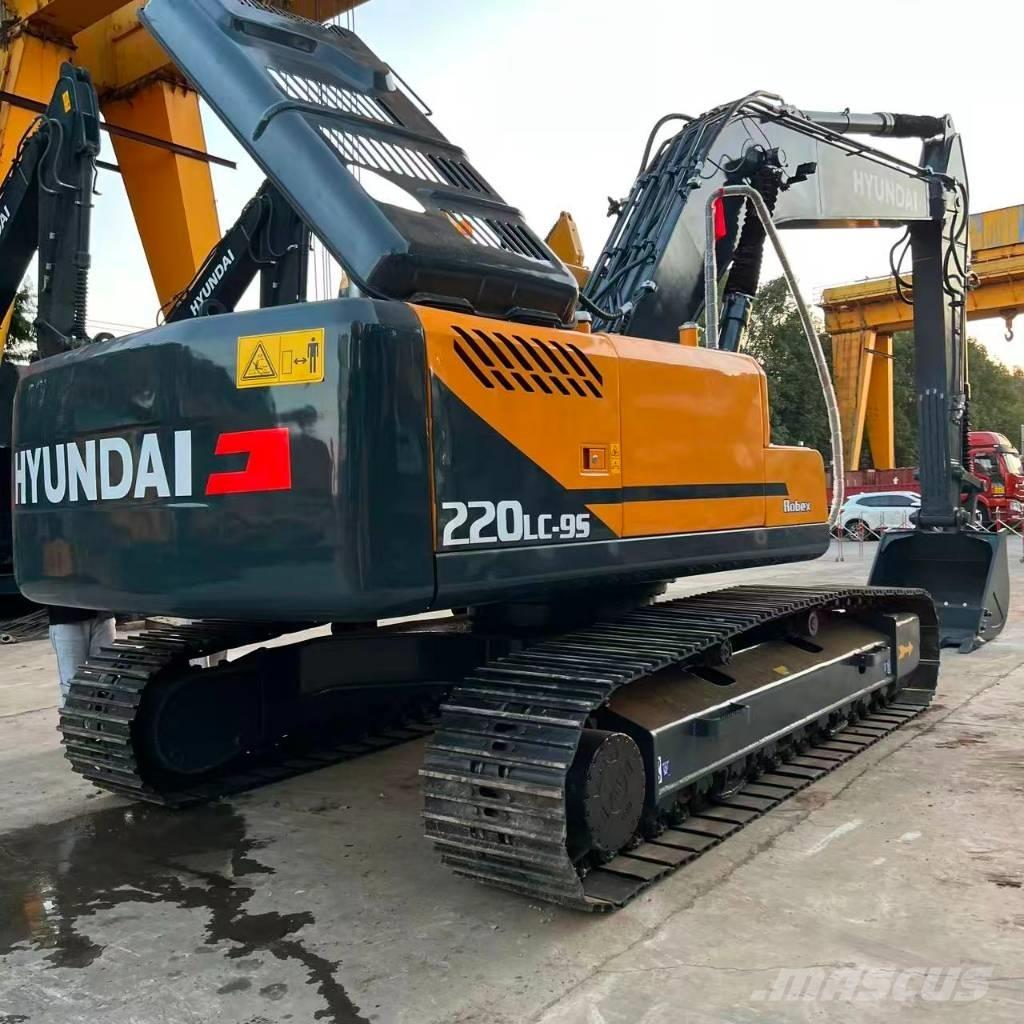 Hyundai R220LC-9S Midi excavators  7t - 12t
