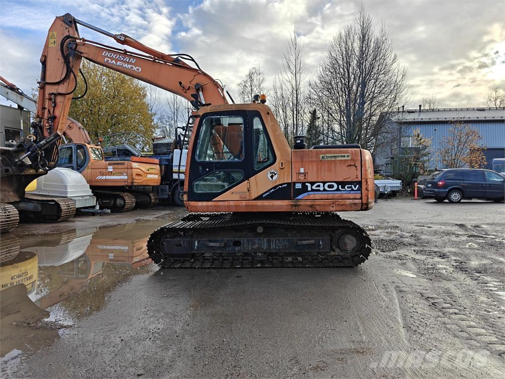 Daewoo 140 LC-V Crawler excavators
