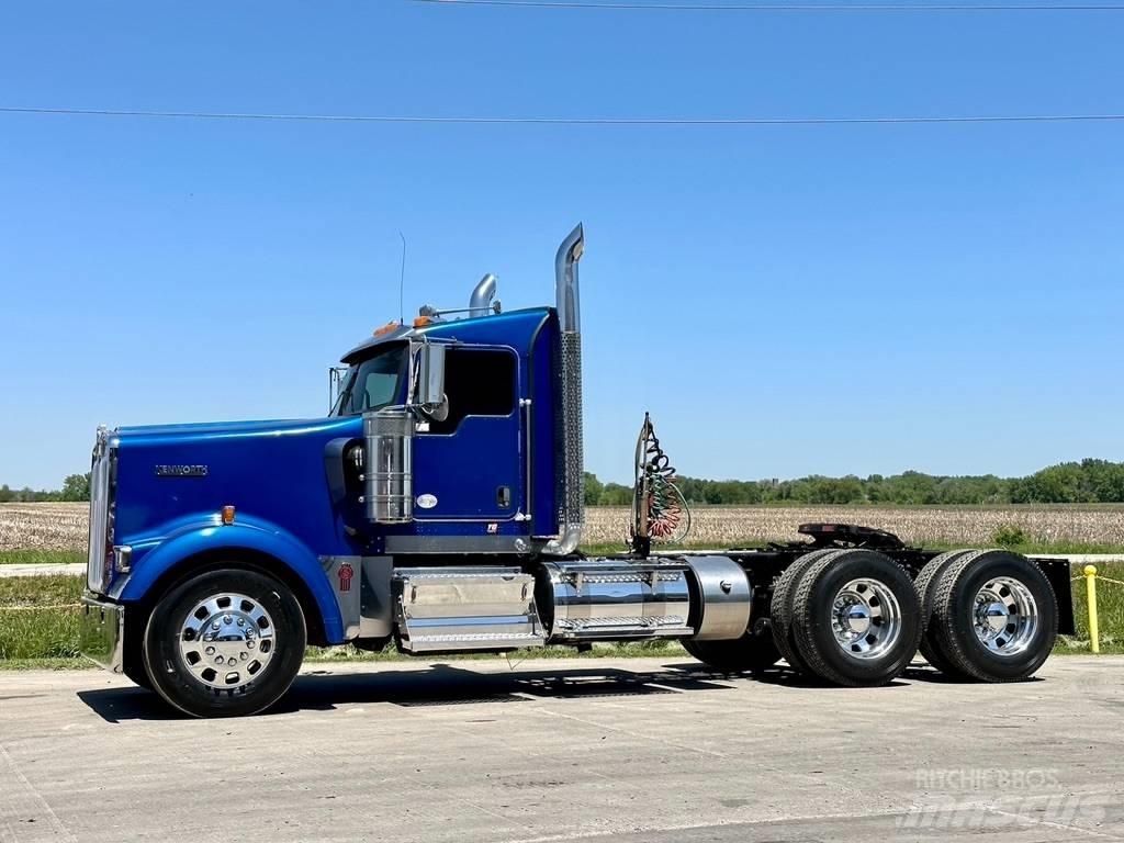 Kenworth W 900 Tractor Units