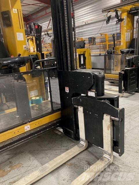 Yale MTC13 LWB Narrow aisle truck