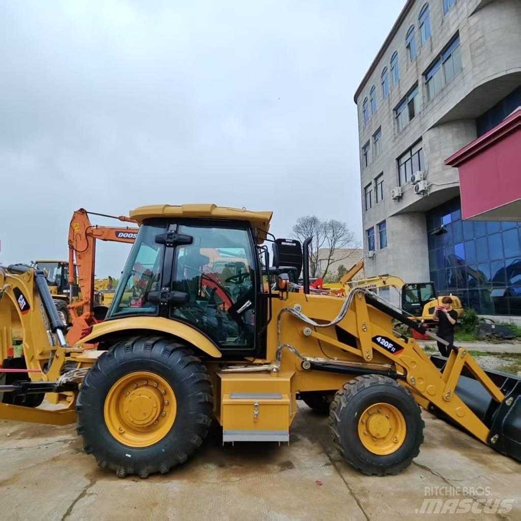 CAT 420 Backhoe loaders