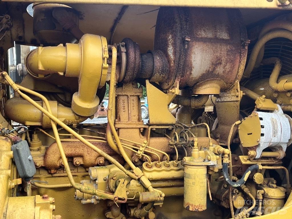 CAT D 7 Crawler dozers