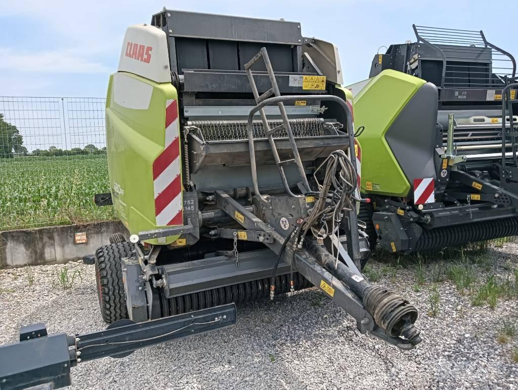 CLAAS Variant 480 RF Round balers