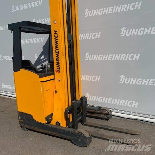 Jungheinrich ETV 214 Reach trucks