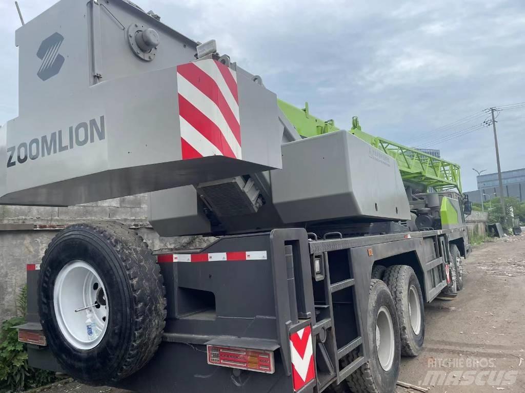 Zoomlion ZTC500 All terrain cranes