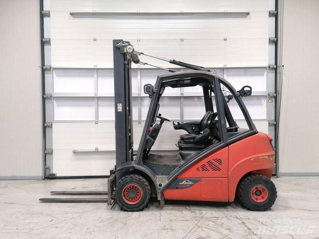 Linde H25D-02 Diesel trucks