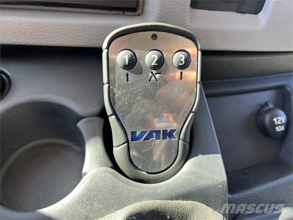 Volvo FL 240 4X2 Box body trucks