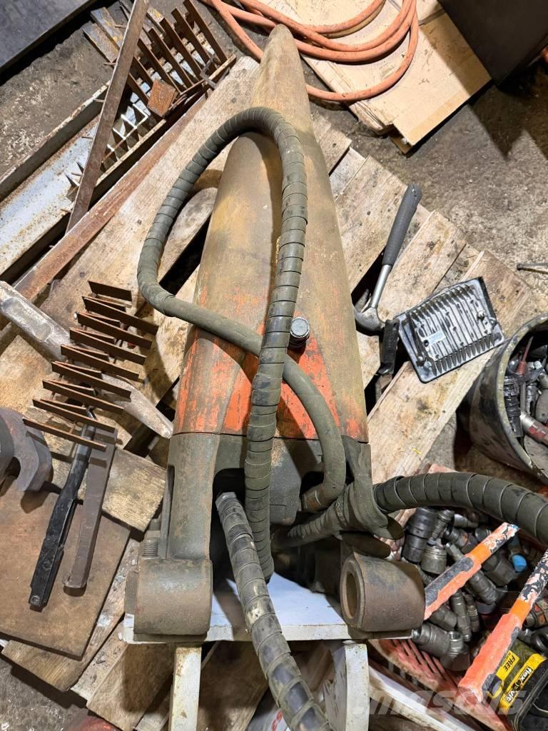 Rammer Hammer Hammers / Breakers