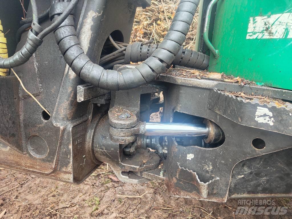 Timberjack 1110D Forwarders