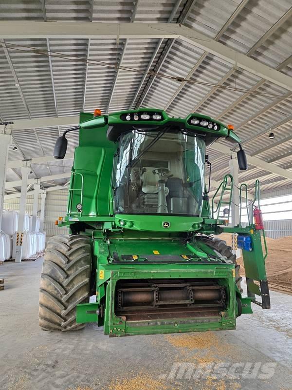 John Deere T 660 Combine harvesters