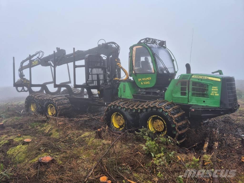 John Deere 1910 E Forwarders